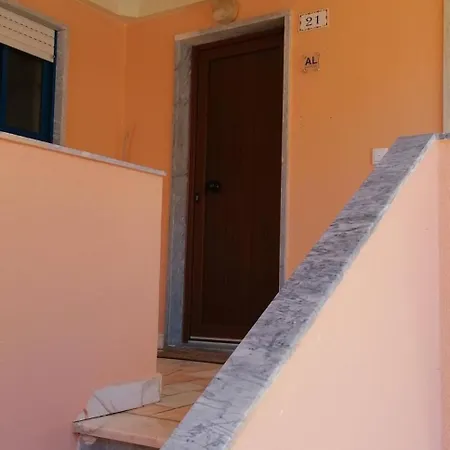 La Petite Sunset Seaview Apartment *